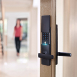 Gainsborough: Freestyle Trilock Smart Lock